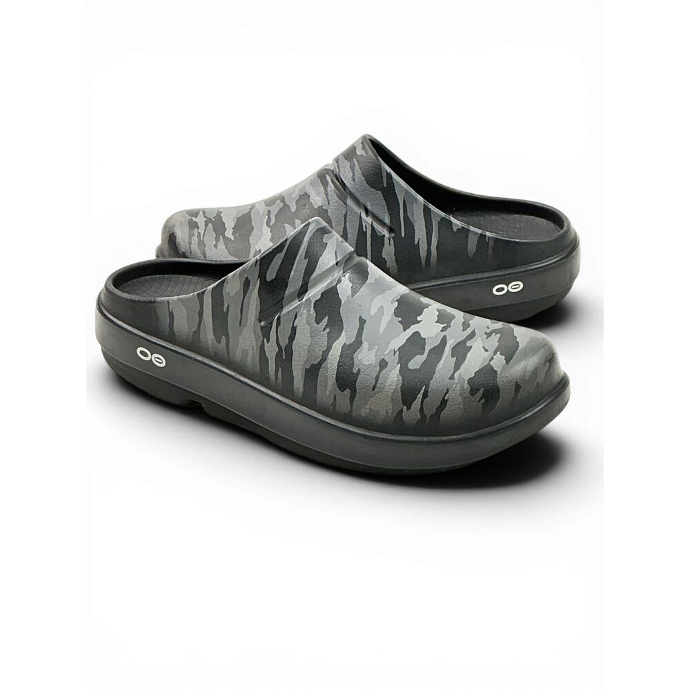 OOFOS OOcloog Camo Recovery Clogs Mules Womens sz 7 Limited Edition Black & Gray